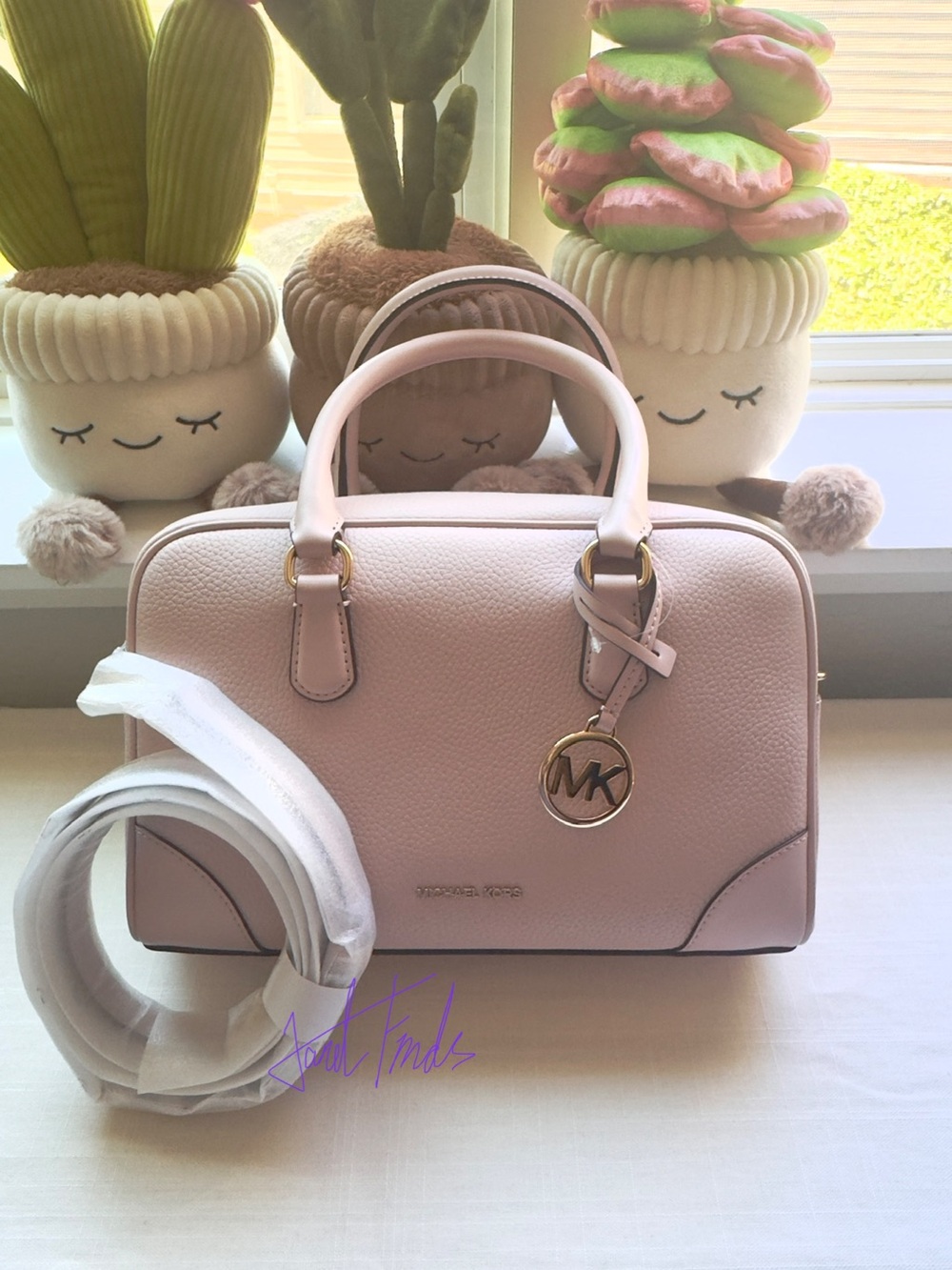NWT 🌸 Michael Kors Thompson Pebbled Leather Satchel